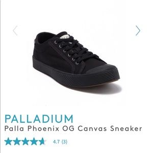 Palladium black canvas shoes